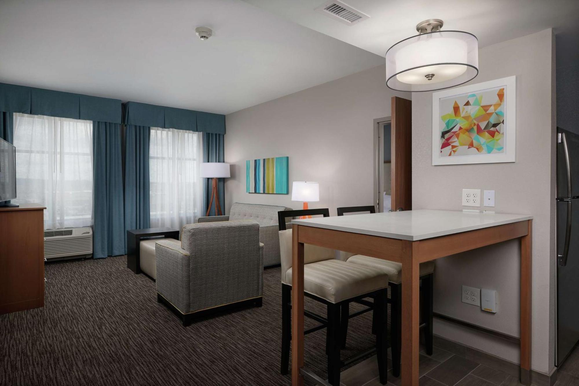 Homewood Suites By Hilton Cincinnati Midtown Exterior photo