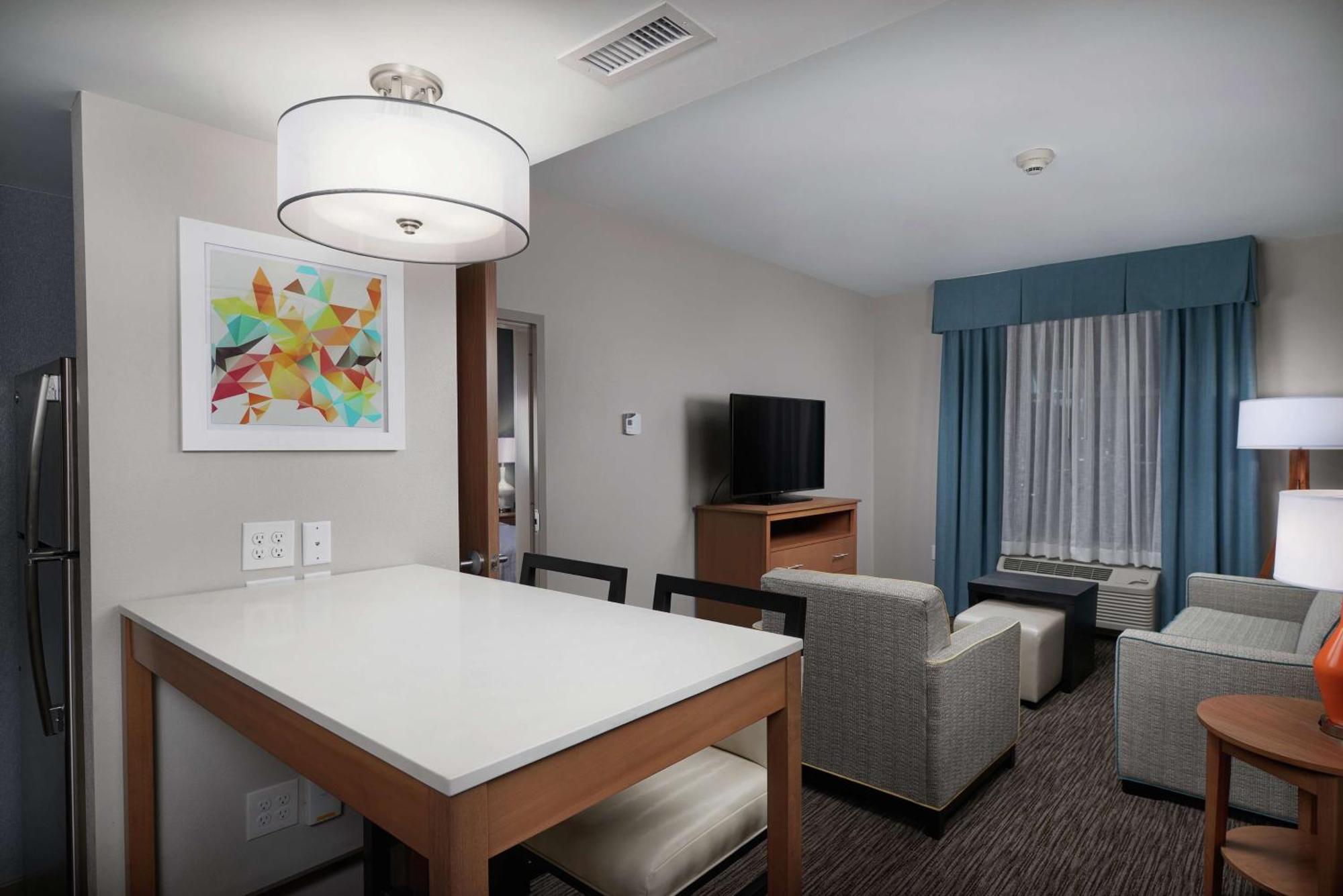 Homewood Suites By Hilton Cincinnati Midtown Exterior photo